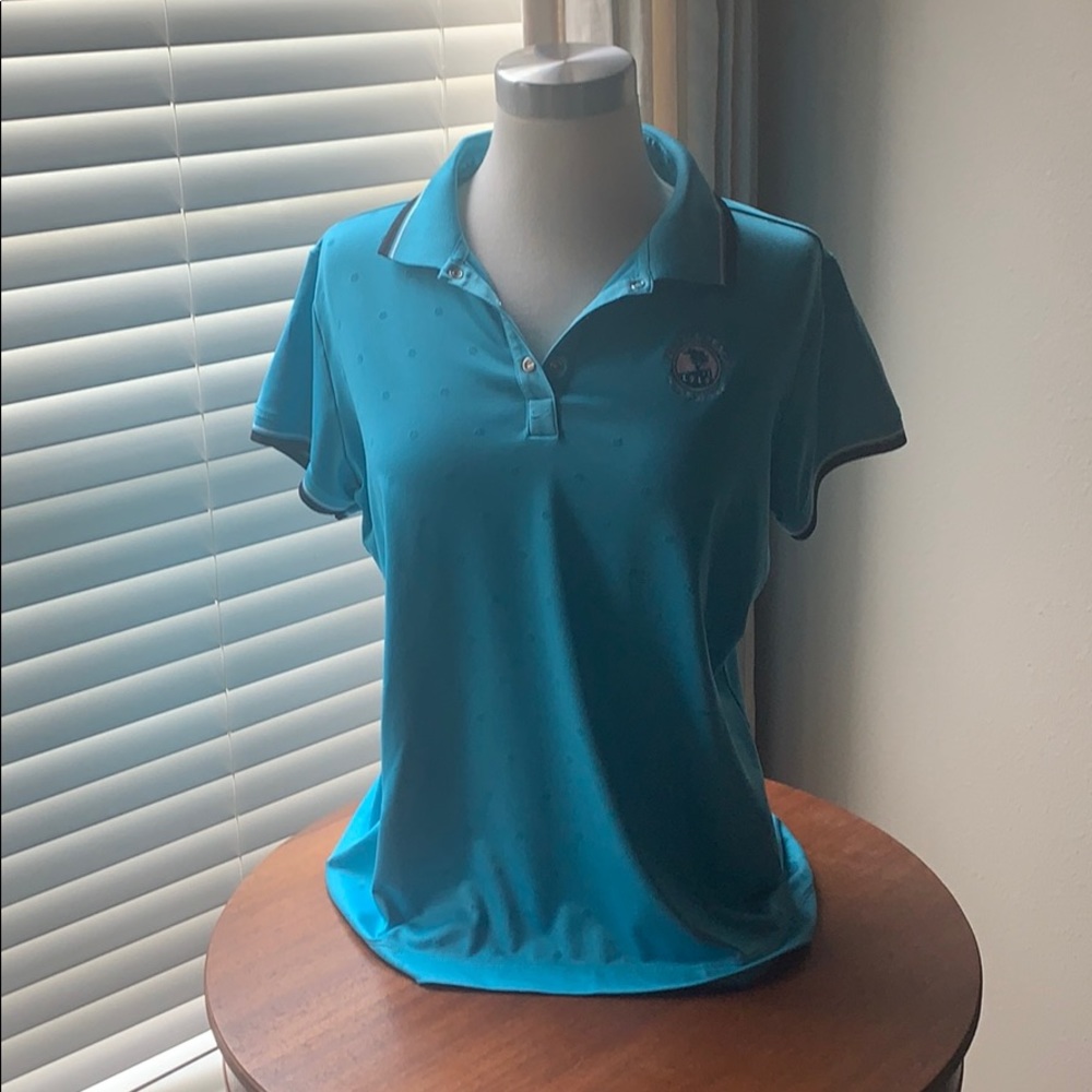 Short sleeve golf shirt